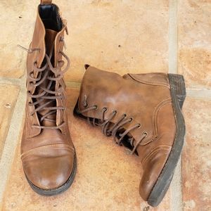 Brown Lace-Up Boots